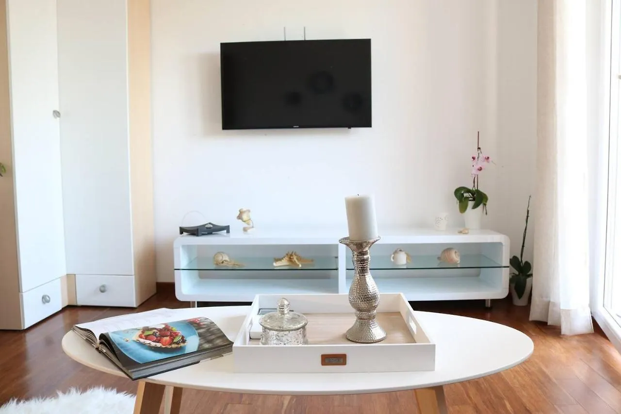 Apartments Ela Trogir 0*,