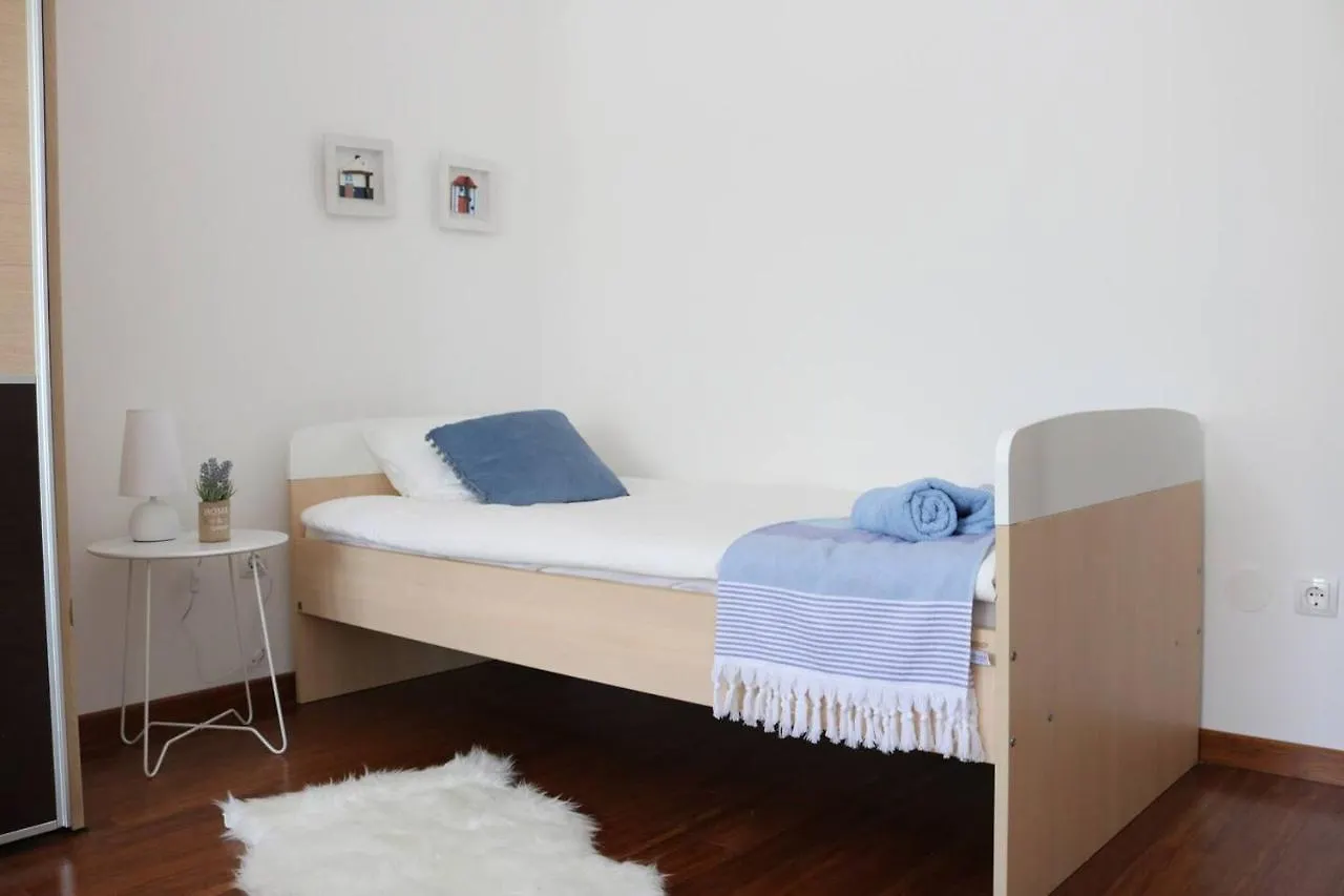 Apartments Ela Trogir 0*,  Kroatien