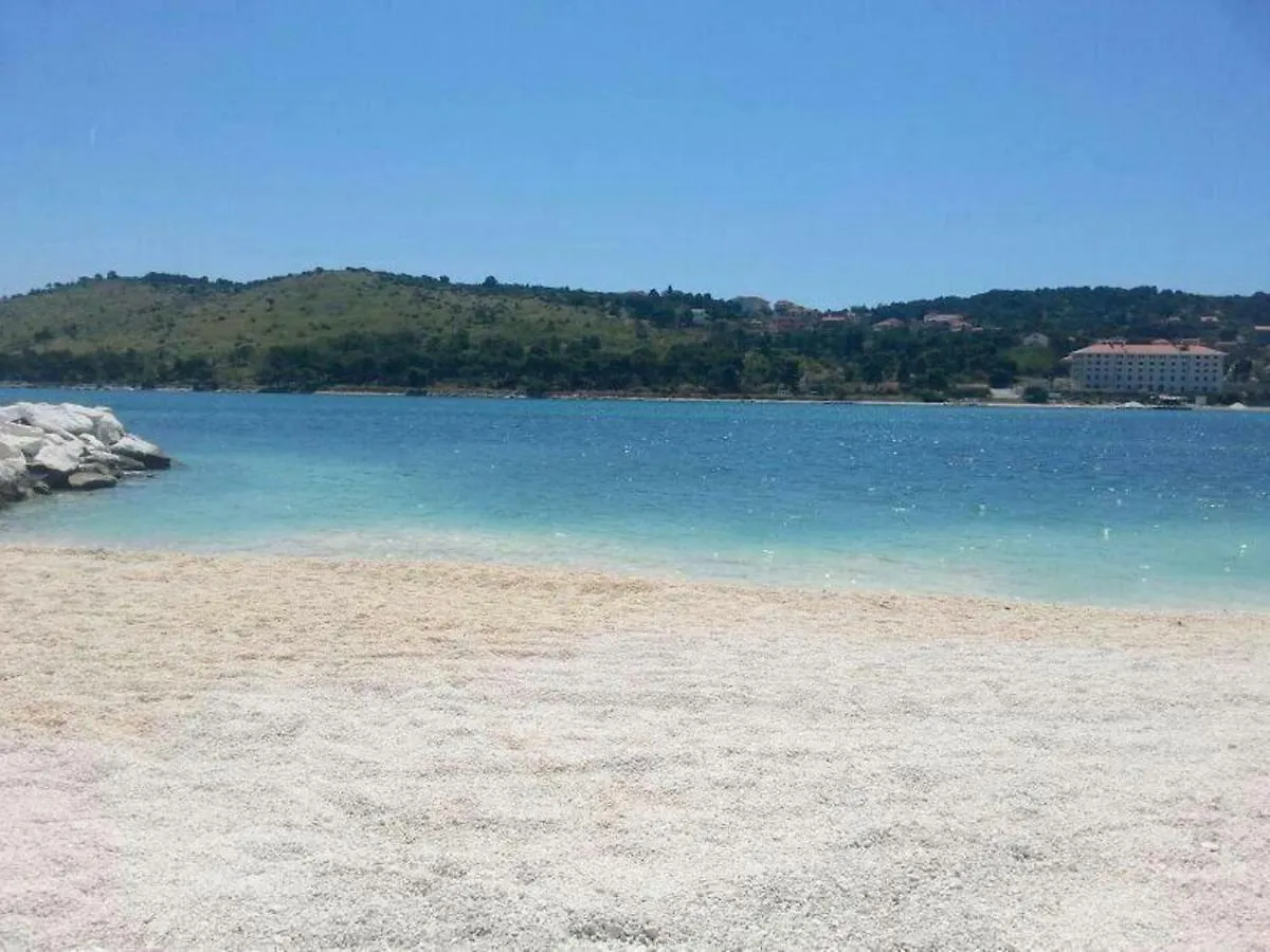 Apartments Ela Trogir Kroatien